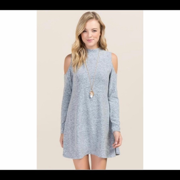 Alya Dresses & Skirts - Cold-Shoulder, Melena, dress!